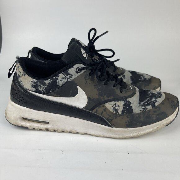 Nike Womens Shoes Air Max Thea Size 1 Sneaker 10 US Running Blk/Wht 599480007 - Picture 1 of 10